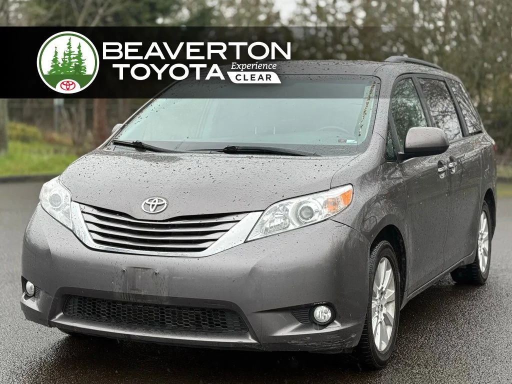 2015 Toyota Sienna XLE Premium V6 AWD 7-Passenger's photo