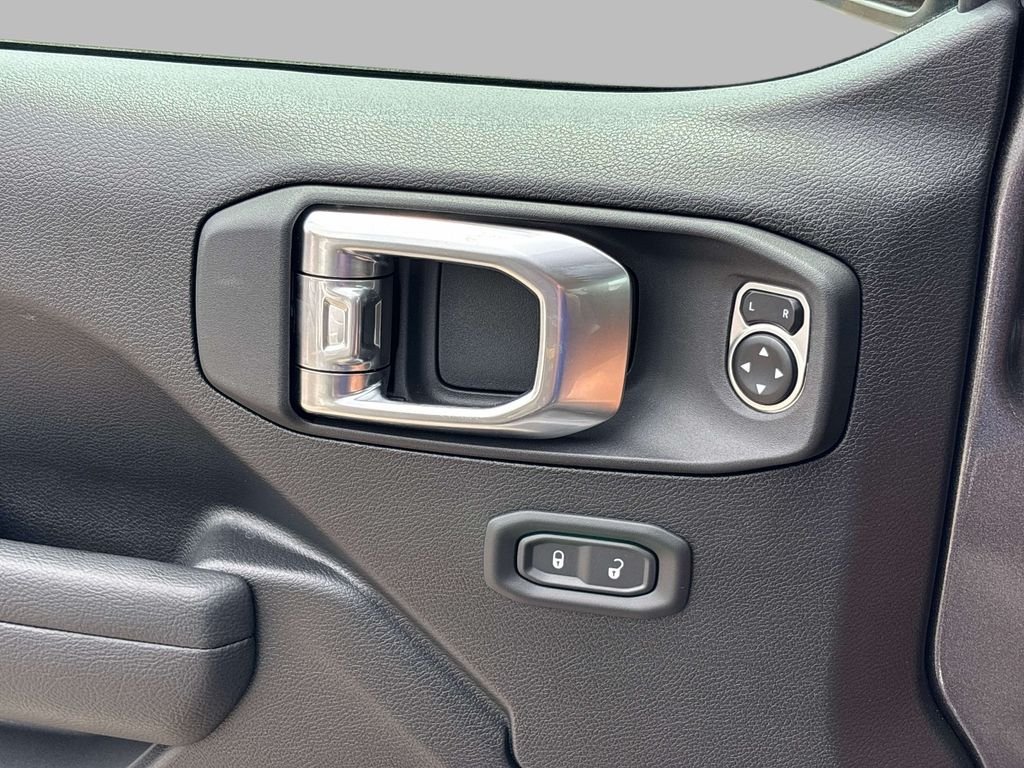 Used 2026 Gray Jeep Sport S image 18