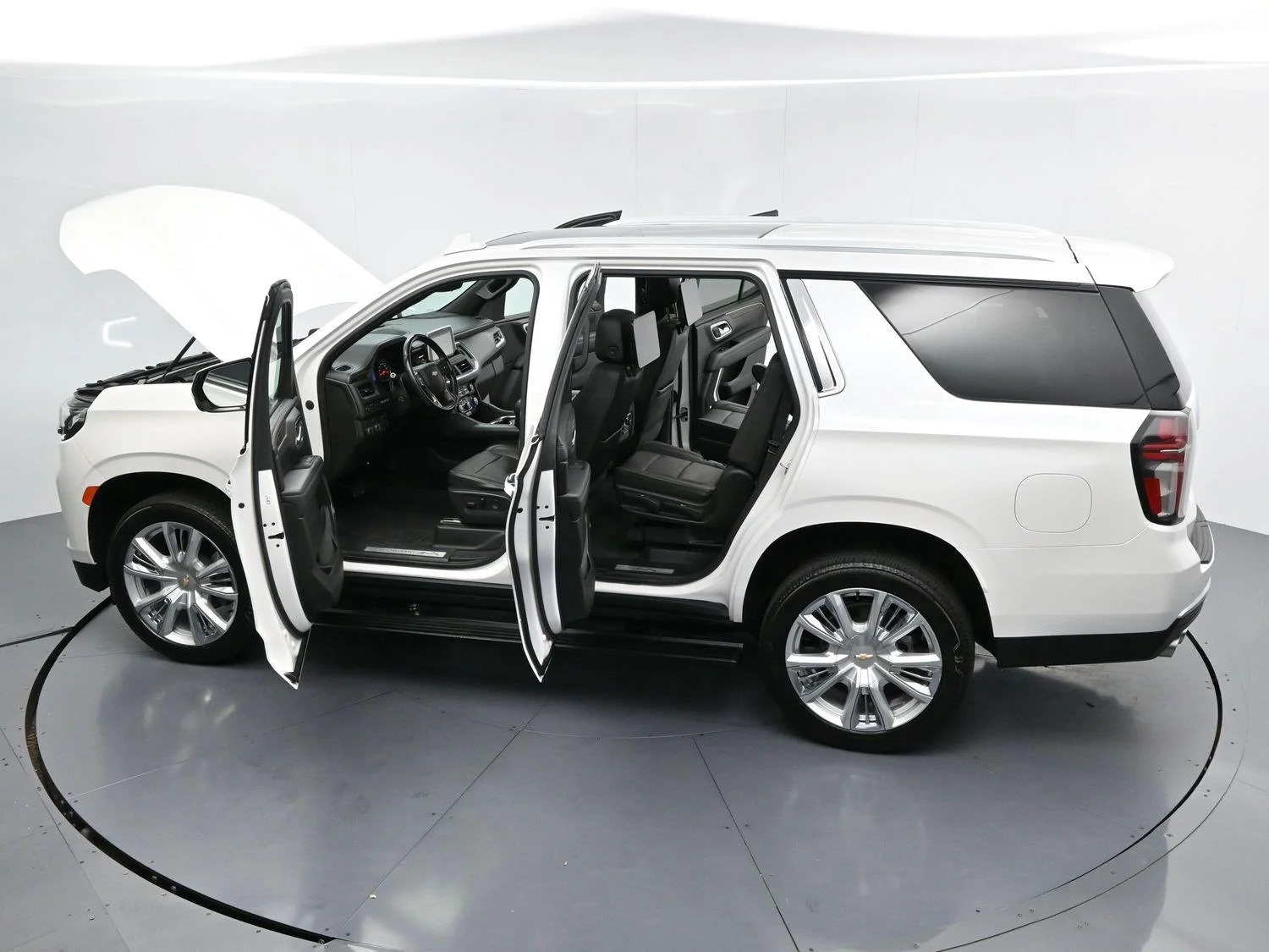 Used 2021 IRIDESCENT PEARL TRICOAT Chevrolet High Country image 43