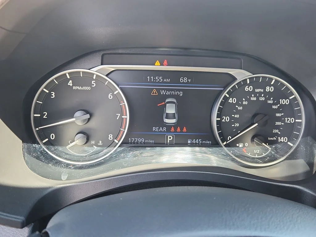 Used 2025 White Nissan 2.5 SV image 19