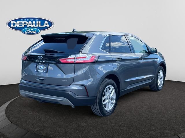 Used 2024 Gray Metallic Ford SEL image 7