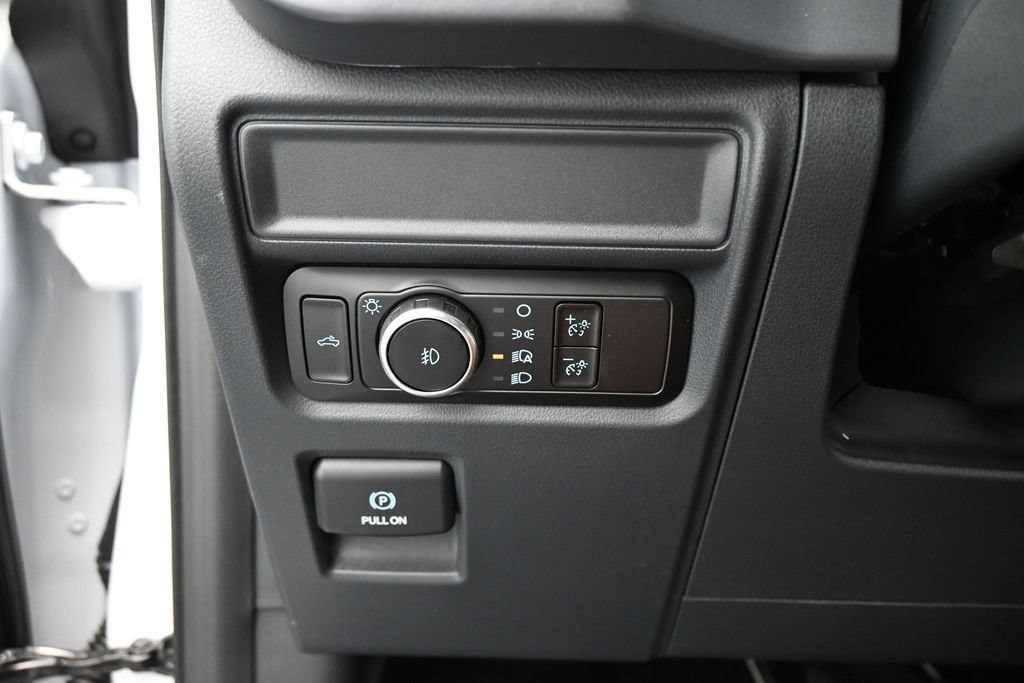 New 2026 White Ford XLT image 8