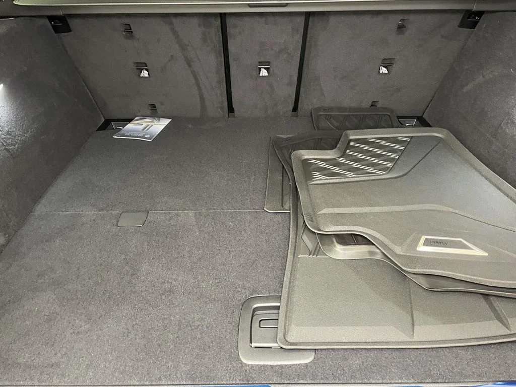 2026 BMW X5 50e - Photo 17