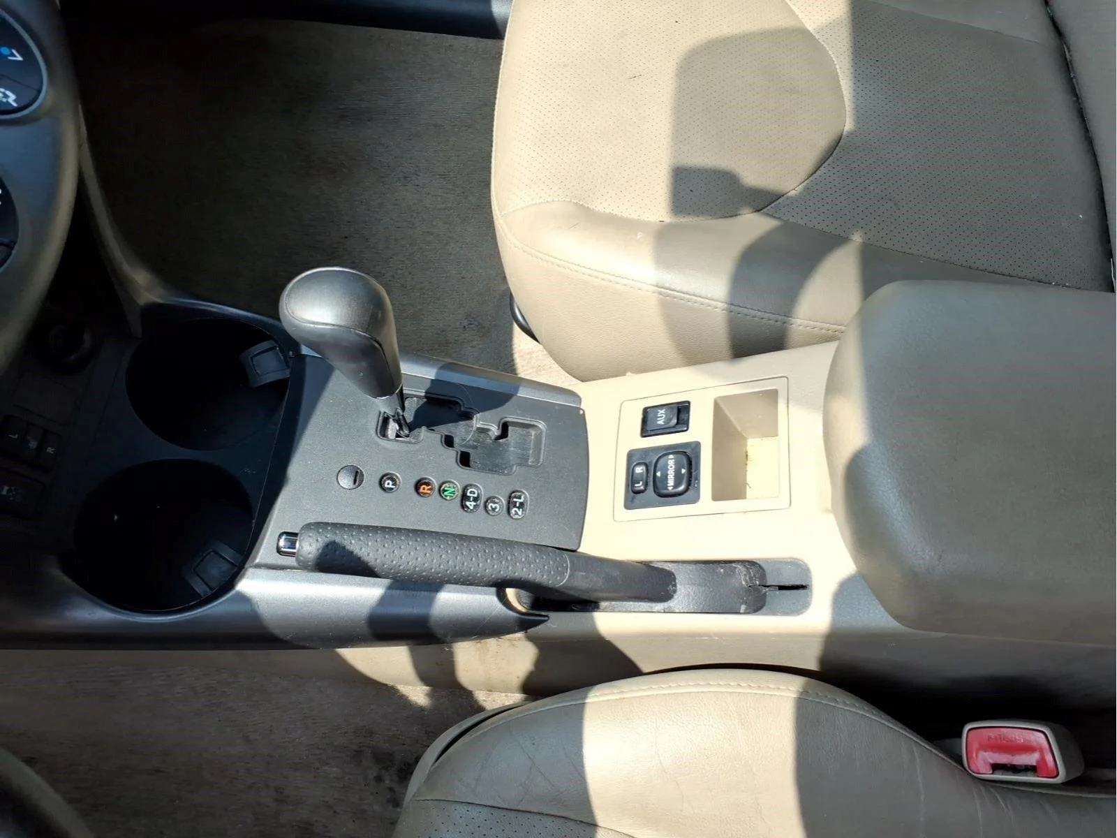 Used 2010 Blizzard Pearl Toyota Limited image 23
