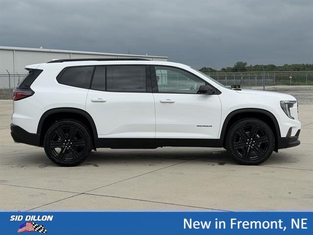 New 2026 Summit White GMC Elevation image 3