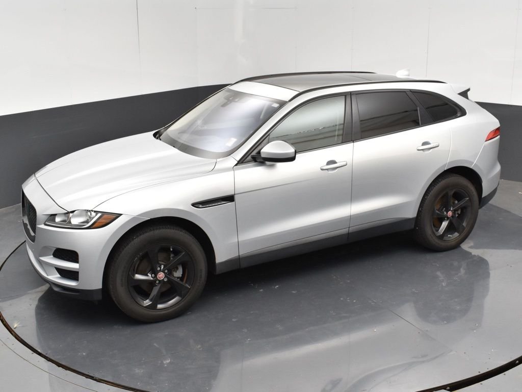 Used 2019 Silver Jaguar 25t Premium image 32