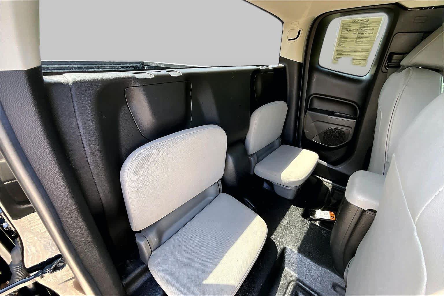 Used 2017 Onyx Black GMC 2WD SL image 20
