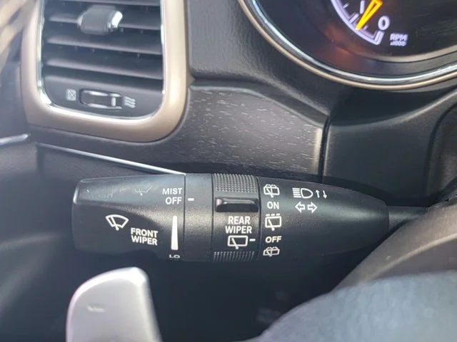 Used 2016 Silver Jeep Limited image 16