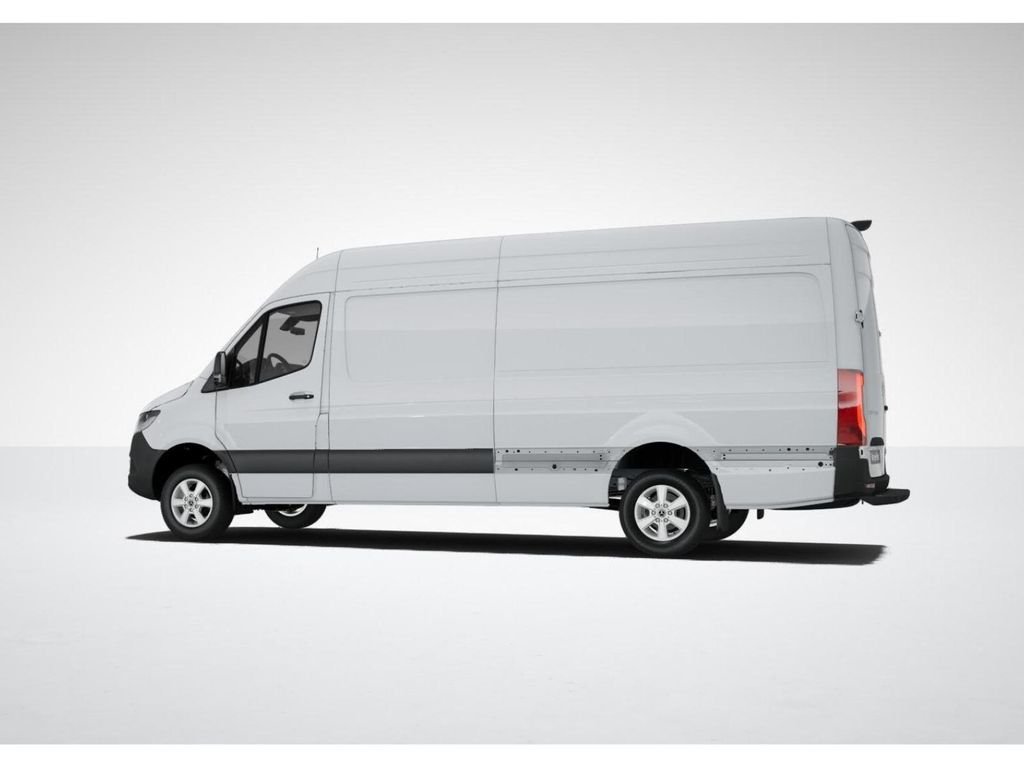 New 2026 White Mercedes-Benz Cargo 170 WB image 32