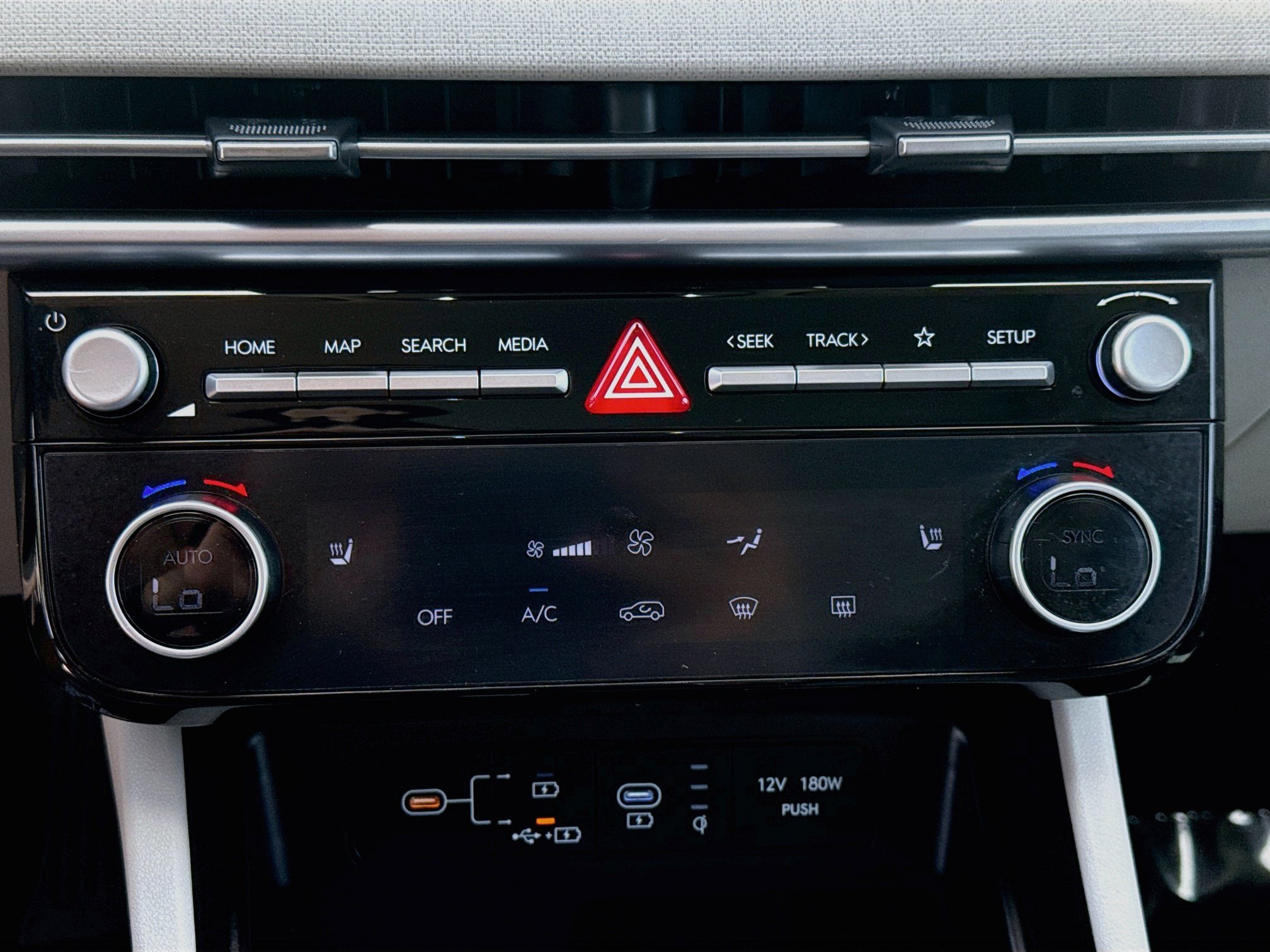 Used 2025 Phantom Black Hyundai SEL Convenience image 15