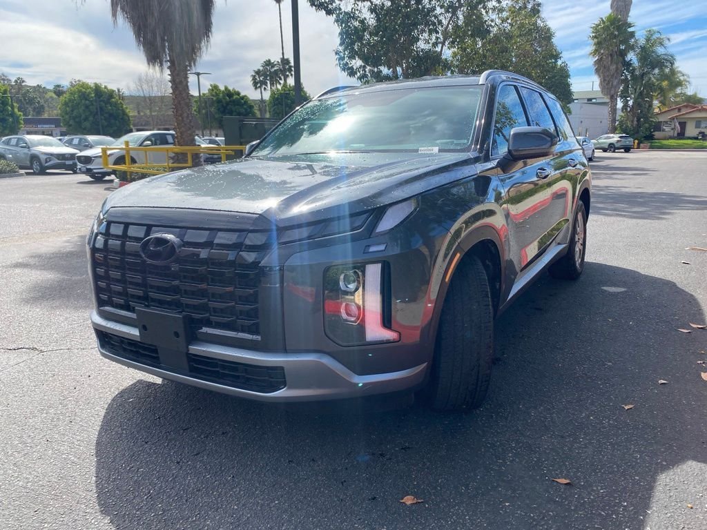 Used 2025 Gray Hyundai SEL image 5