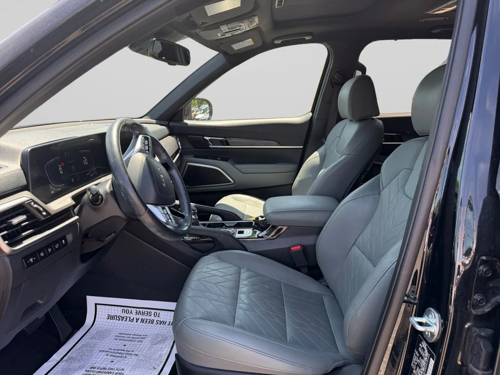 Used 2024 Black Kia EX X-Line image 10