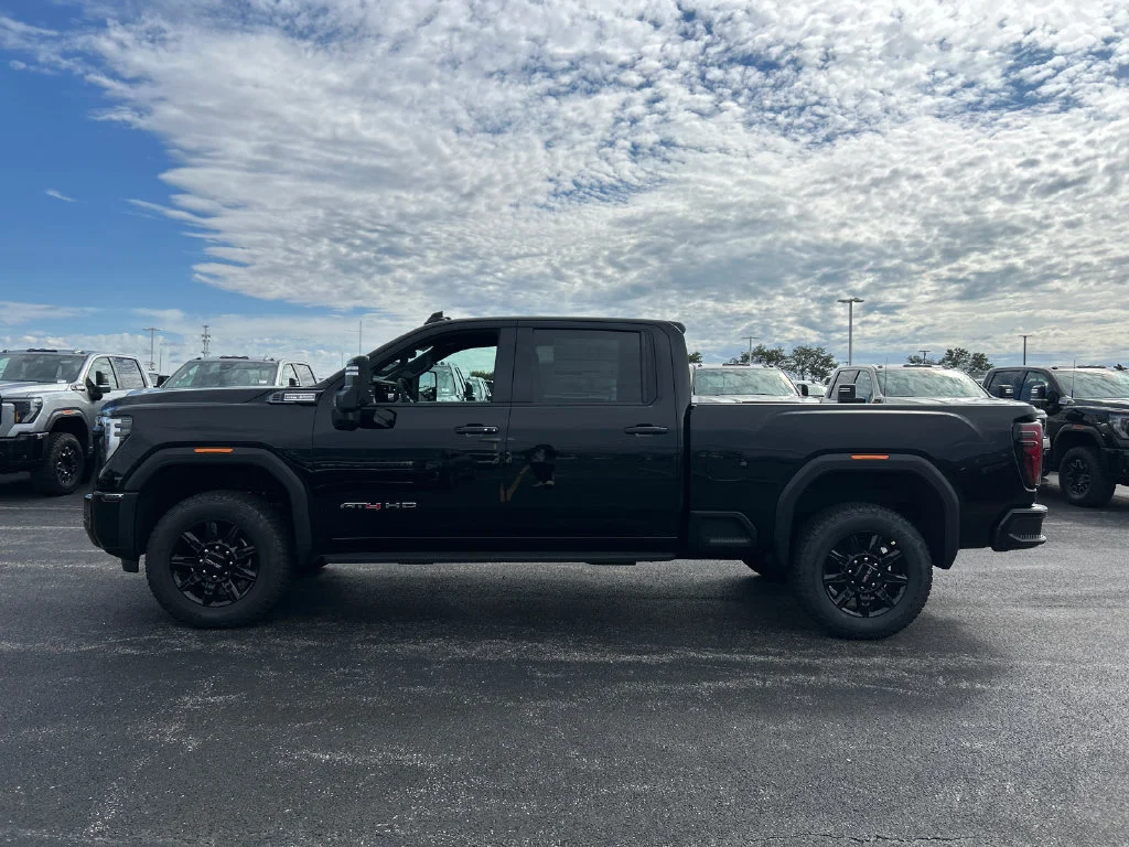 2026 GMC Sierra 2500HD AT4 - Photo 7