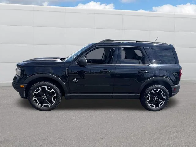 Used 2021 Black Ford Outer Banks image 2