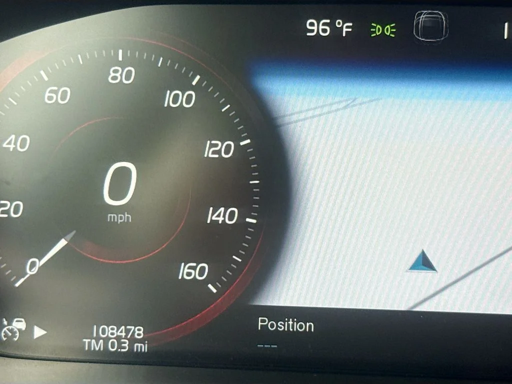 Used 2019  Volvo T5 Momentum image 13