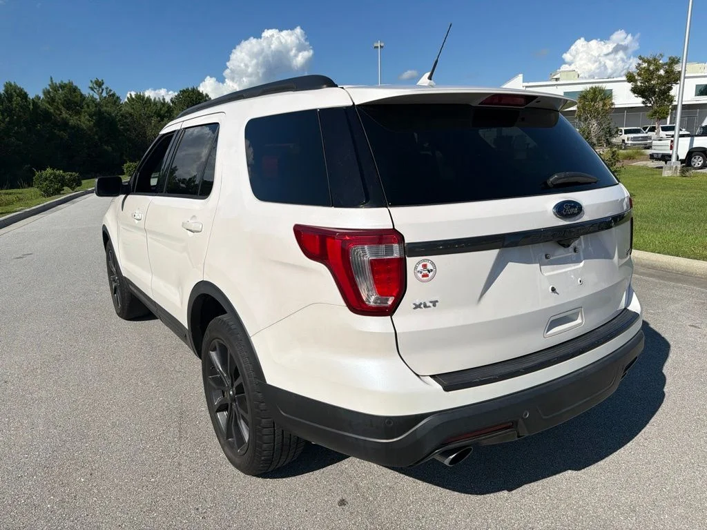 Used 2019 White Ford XLT image 5