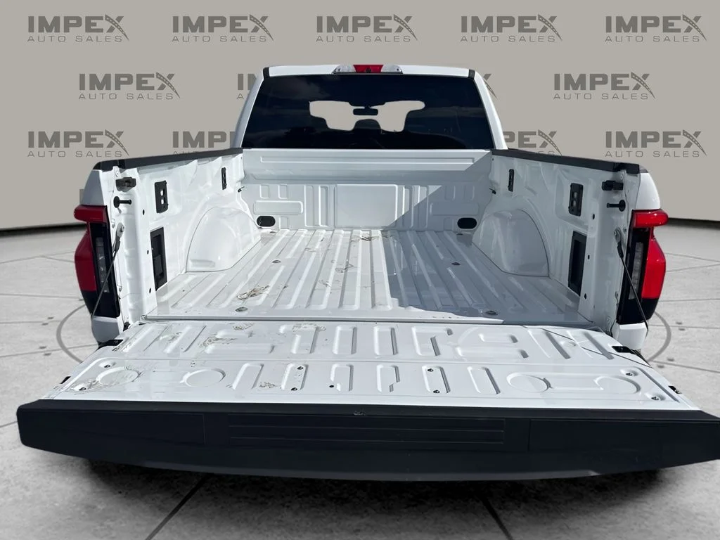 Used 2025 White Ford XLT image 29