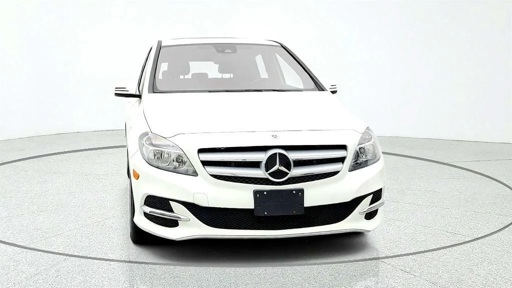 Used 2017 Cirrus White Mercedes-Benz B-Class B 250e Hatchback w/ Heated Seats & Blind Spot Assist image 2
