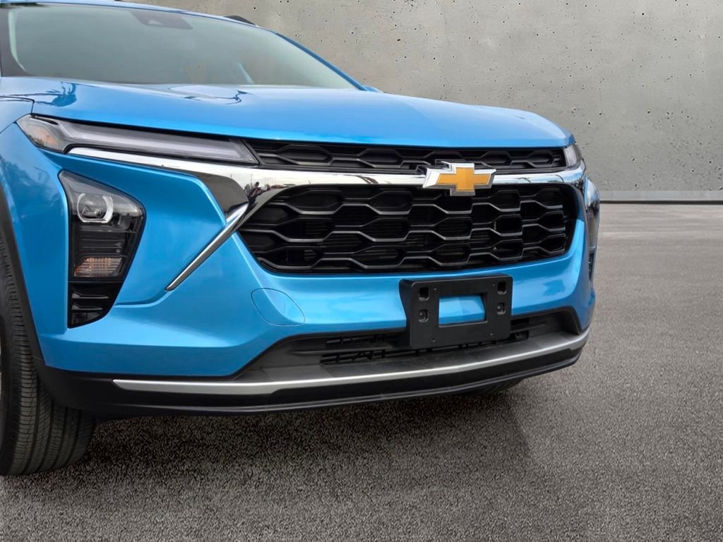 Used 2025 Blue Chevrolet LT image 8