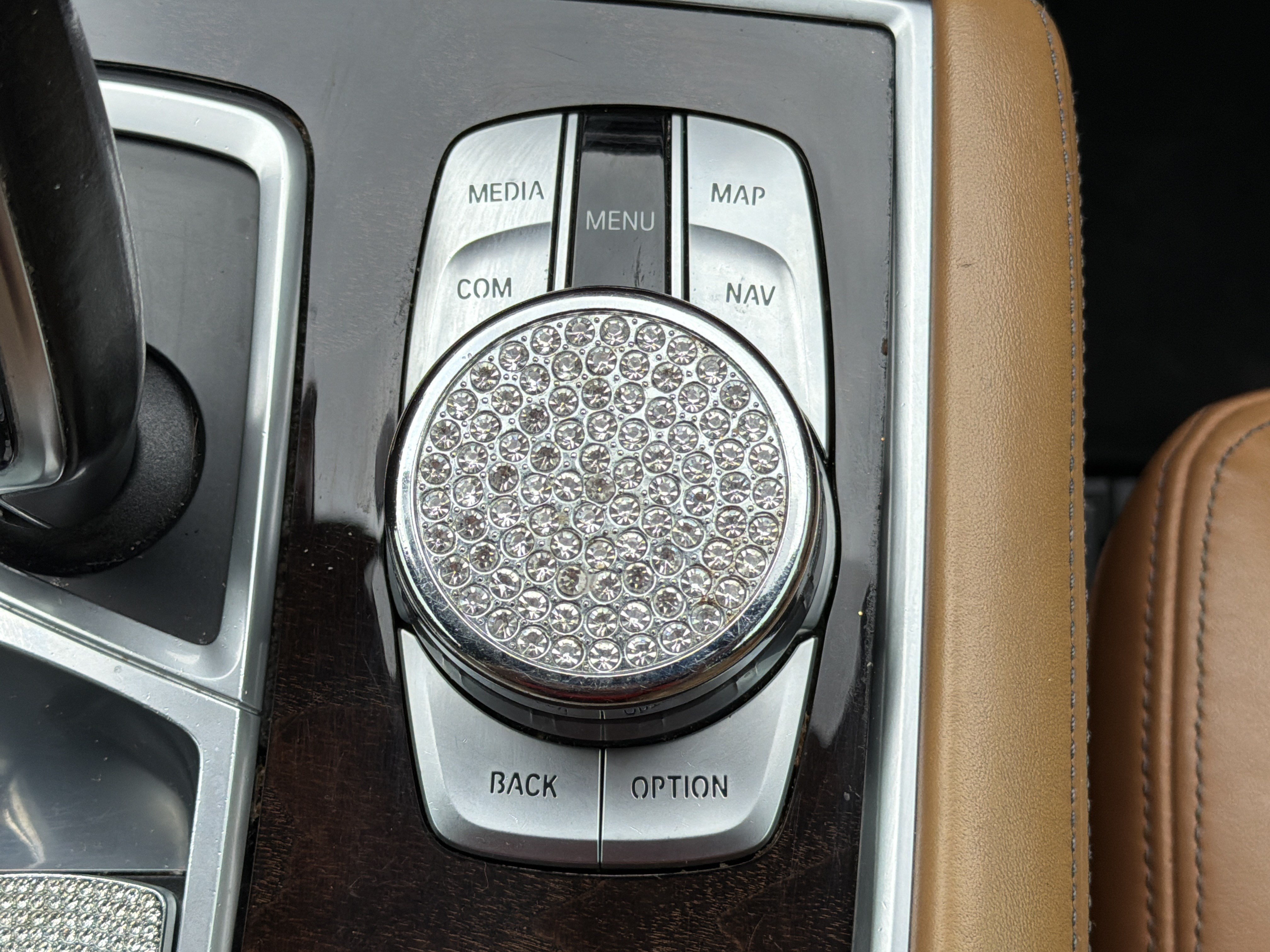 Used 2016 Singapore Gray Metallic BMW 750i xDrive image 7