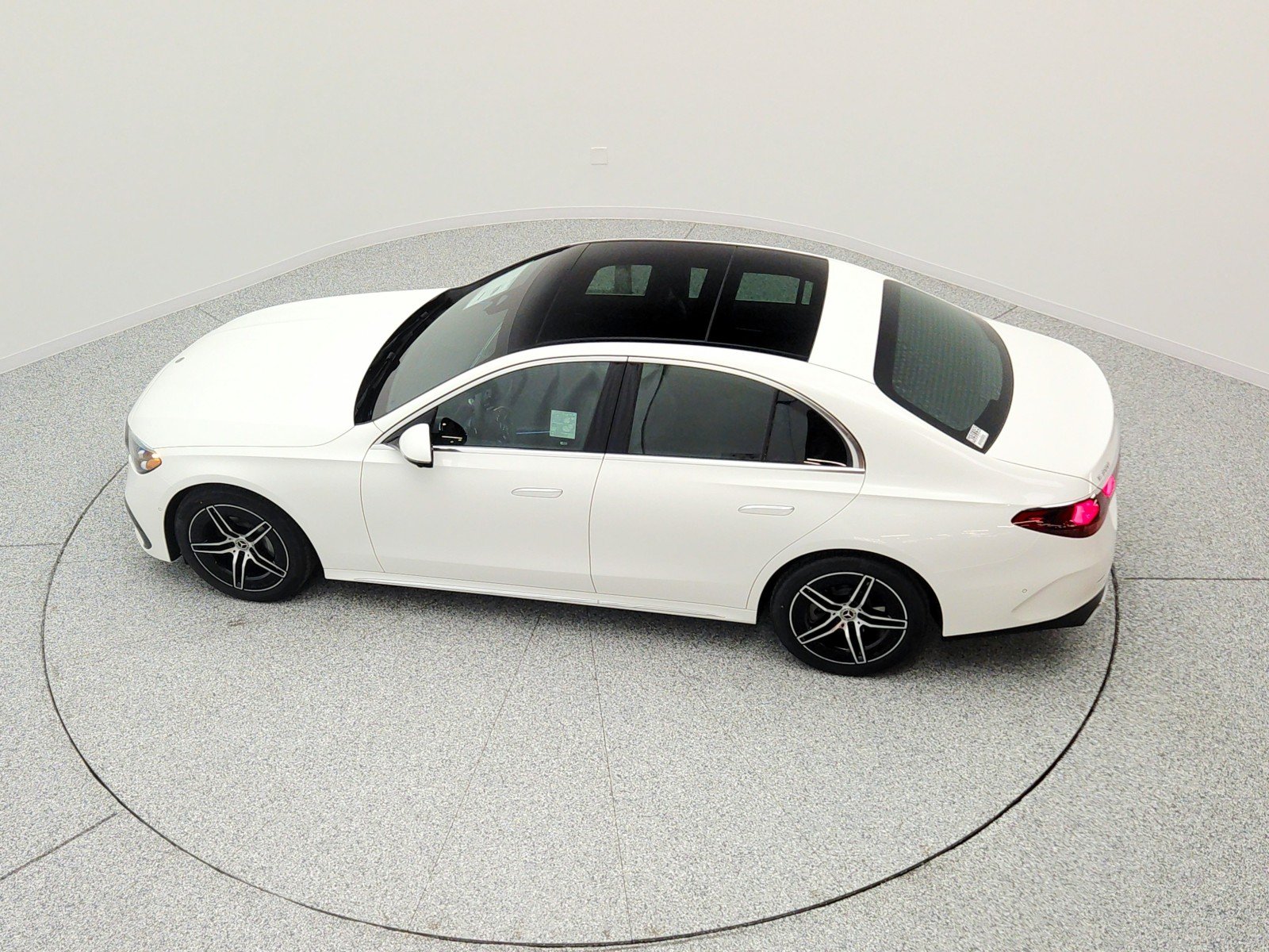 New 2026 Polar White Mercedes-Benz E 350 RWD Sedan image 23