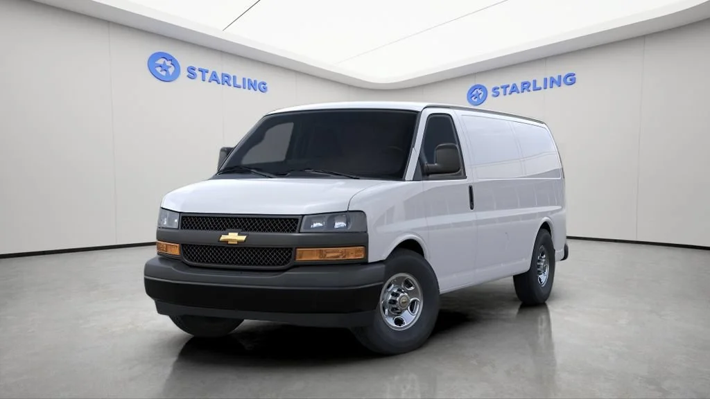 New 2026 Summit White Chevrolet WT image 8