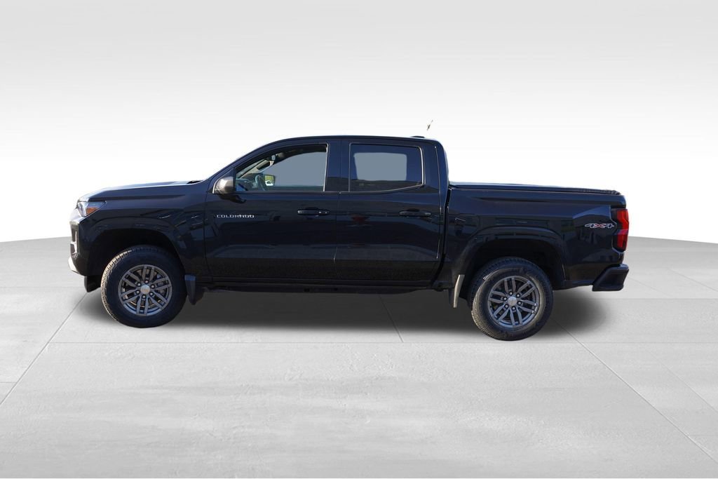 2023 Chevrolet Colorado LT - Photo 9