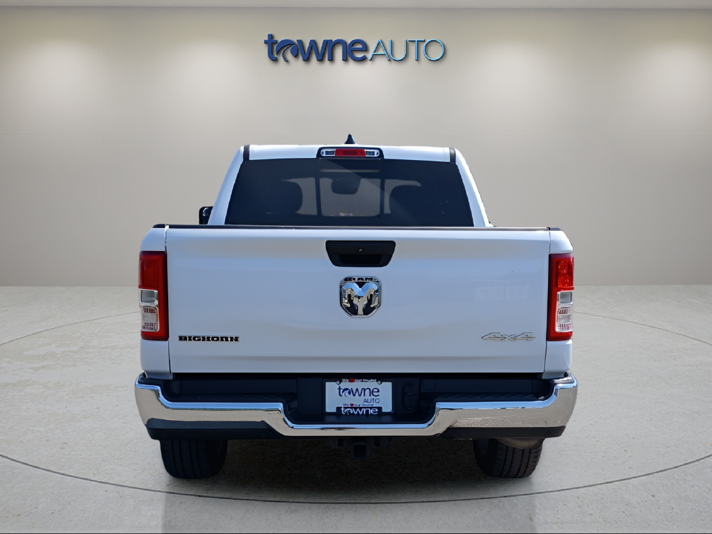 Used 2023 White Ram Big Horn/Lone Star image 6