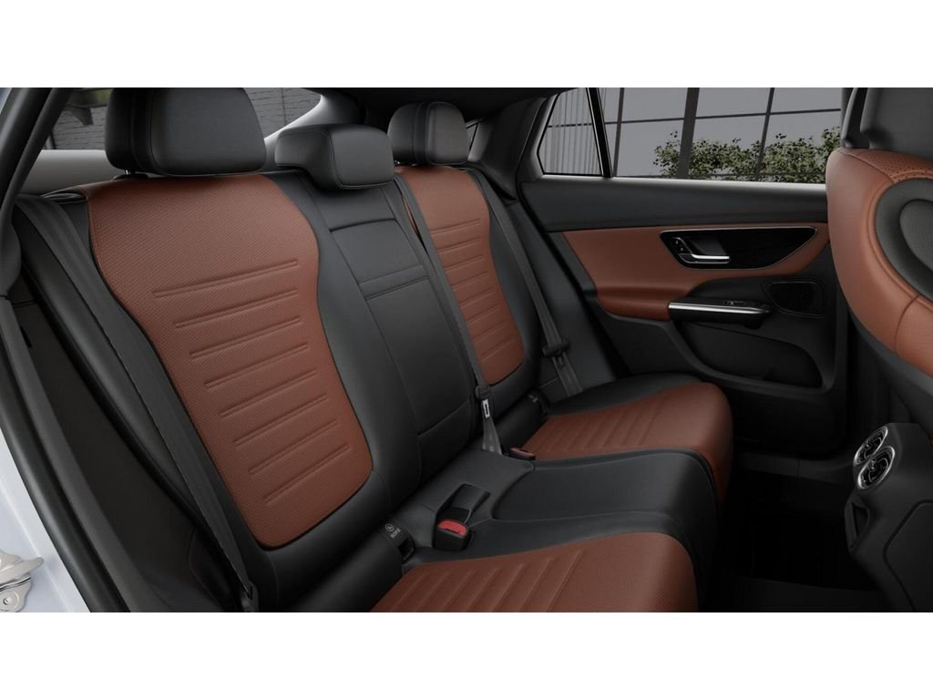 New 2026 Polar White Mercedes-Benz GLC 300 Coupe image 5