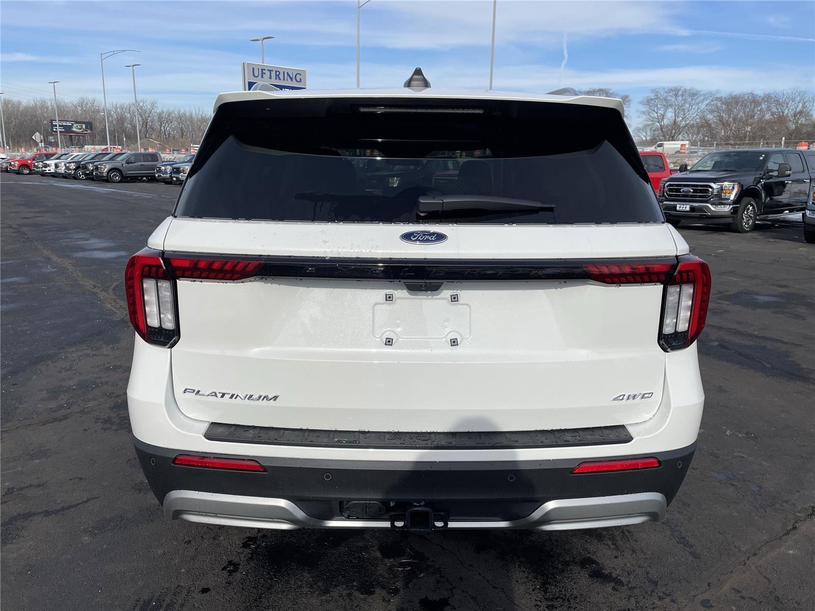 New 2026 Star White Metallic Tri-Coat Ford Platinum™ image 52
