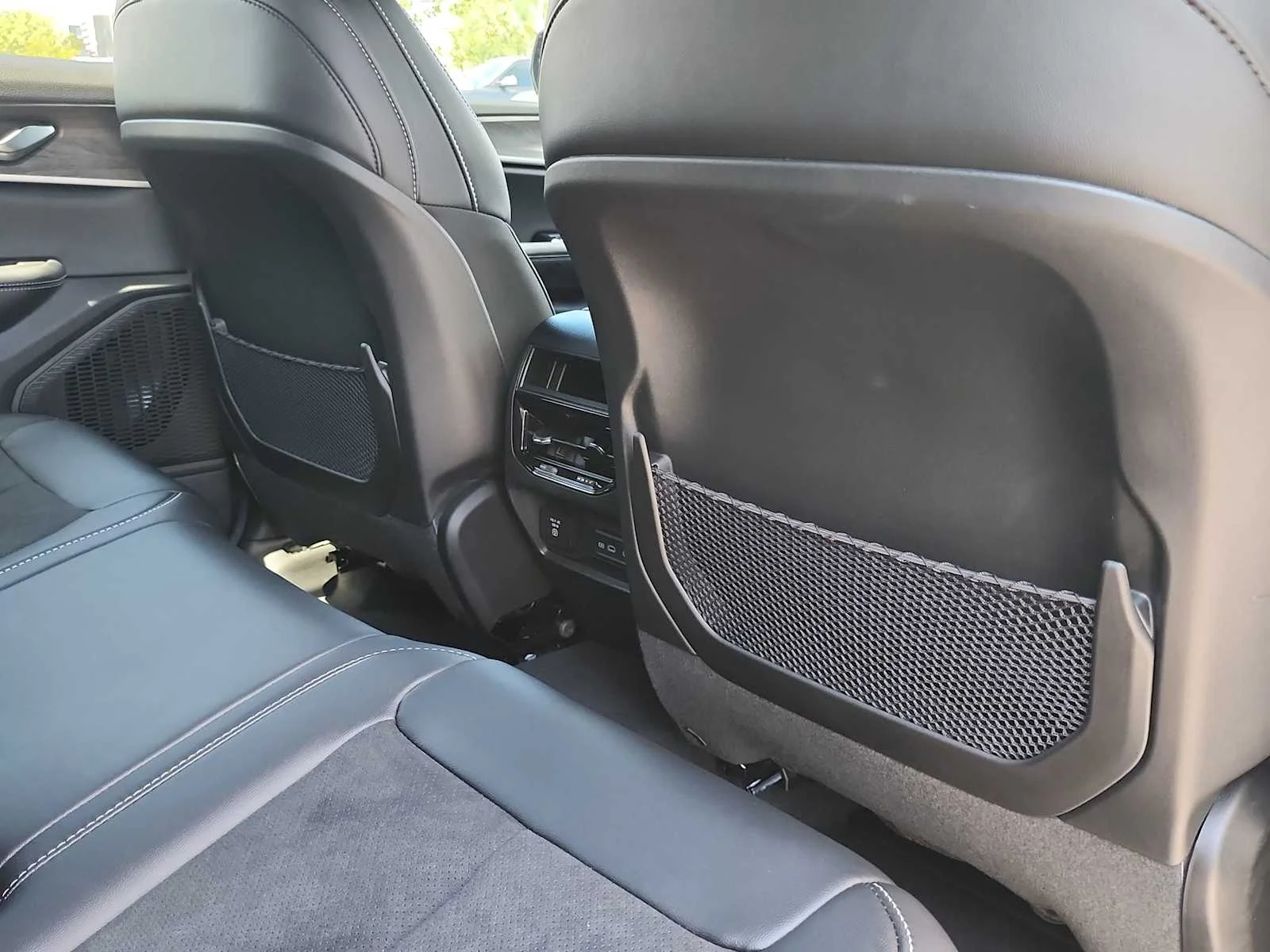 New 2026 Baltic Gray Metallic Clearcoat Jeep Laredo Altitude image 16