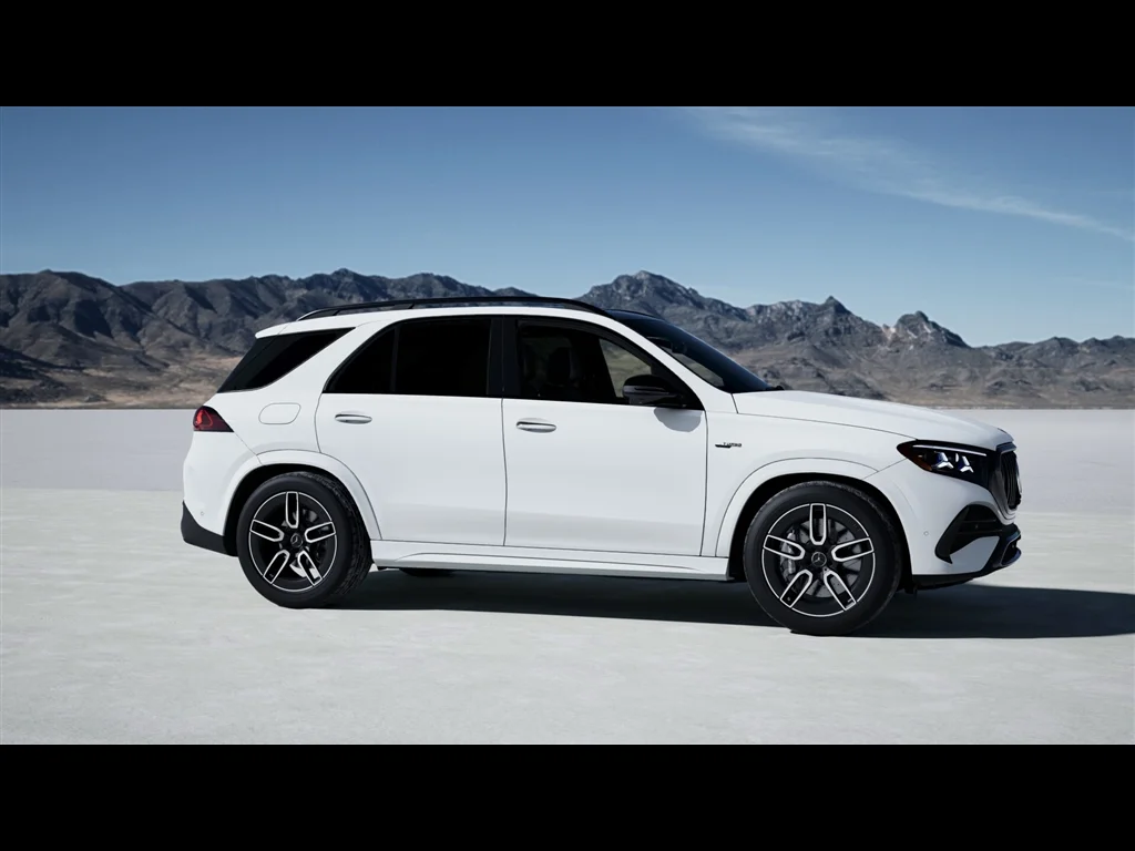 New 2027 Polar White Mercedes-Benz AMG® GLE 53e 4MATIC+ SUV image 9