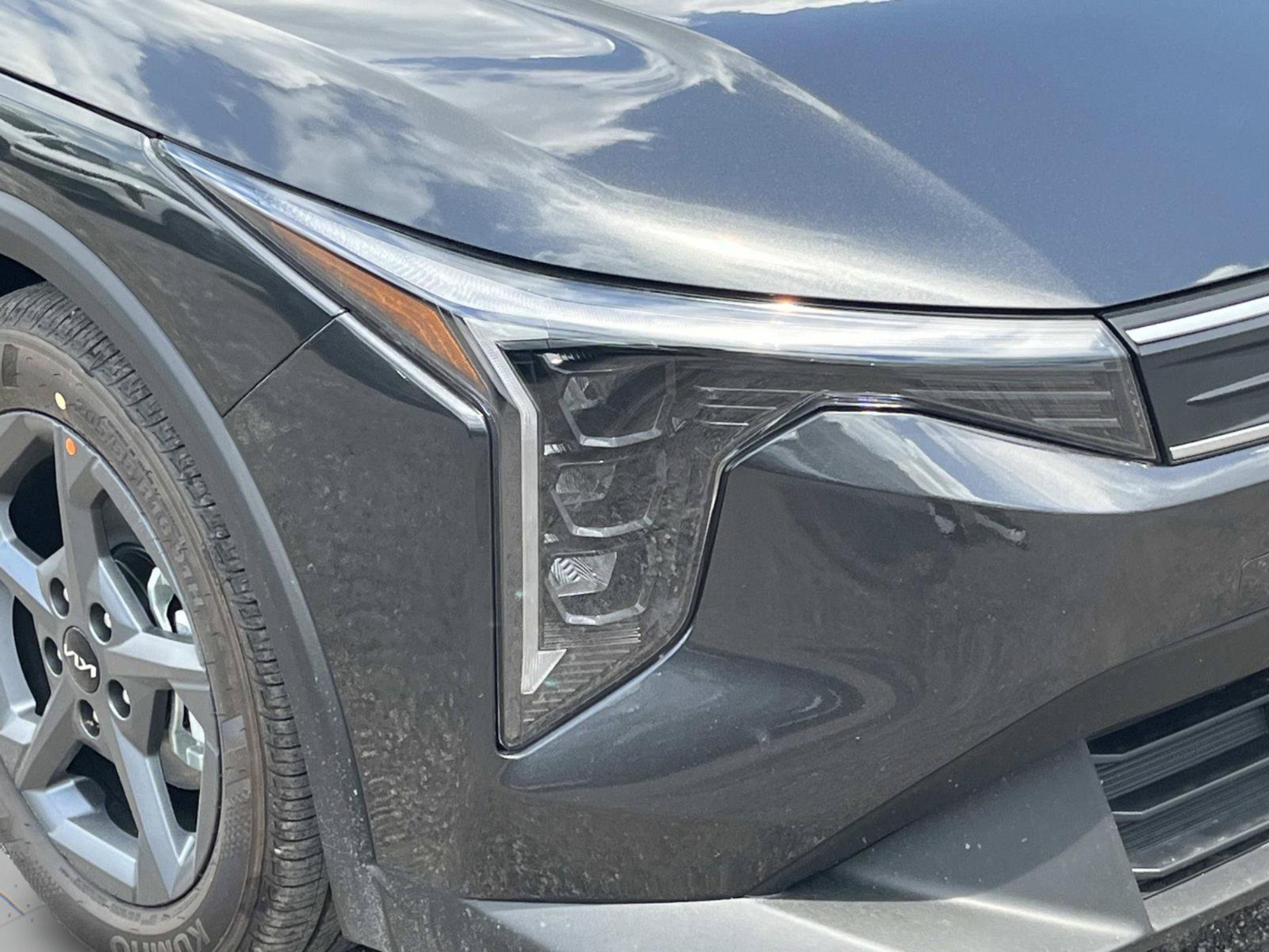 New 2026 Interstellar Gray Kia LXS image 32
