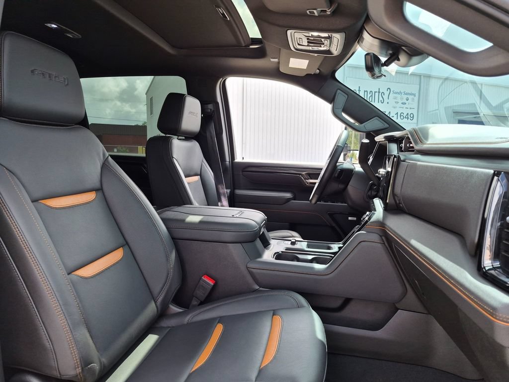 Used 2026 Summit White GMC AT4 image 28