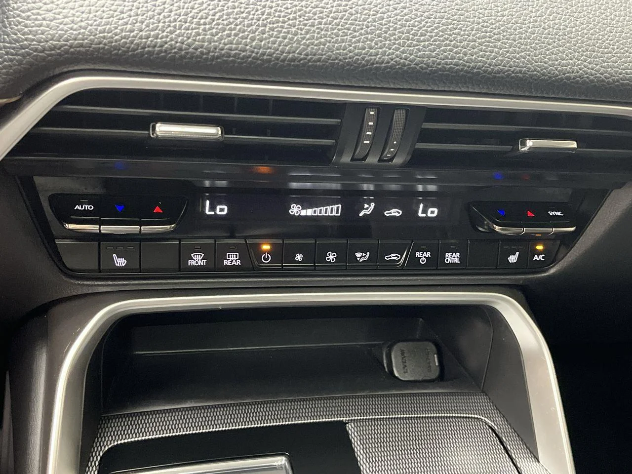 2024 Mazda CX-90 Turbo Preferred Package - Photo 21