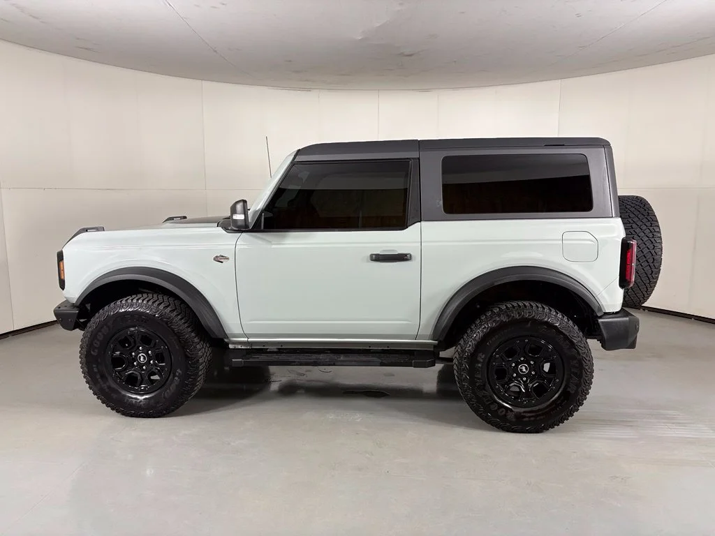 Used 2022 Green Ford Wildtrak image 5