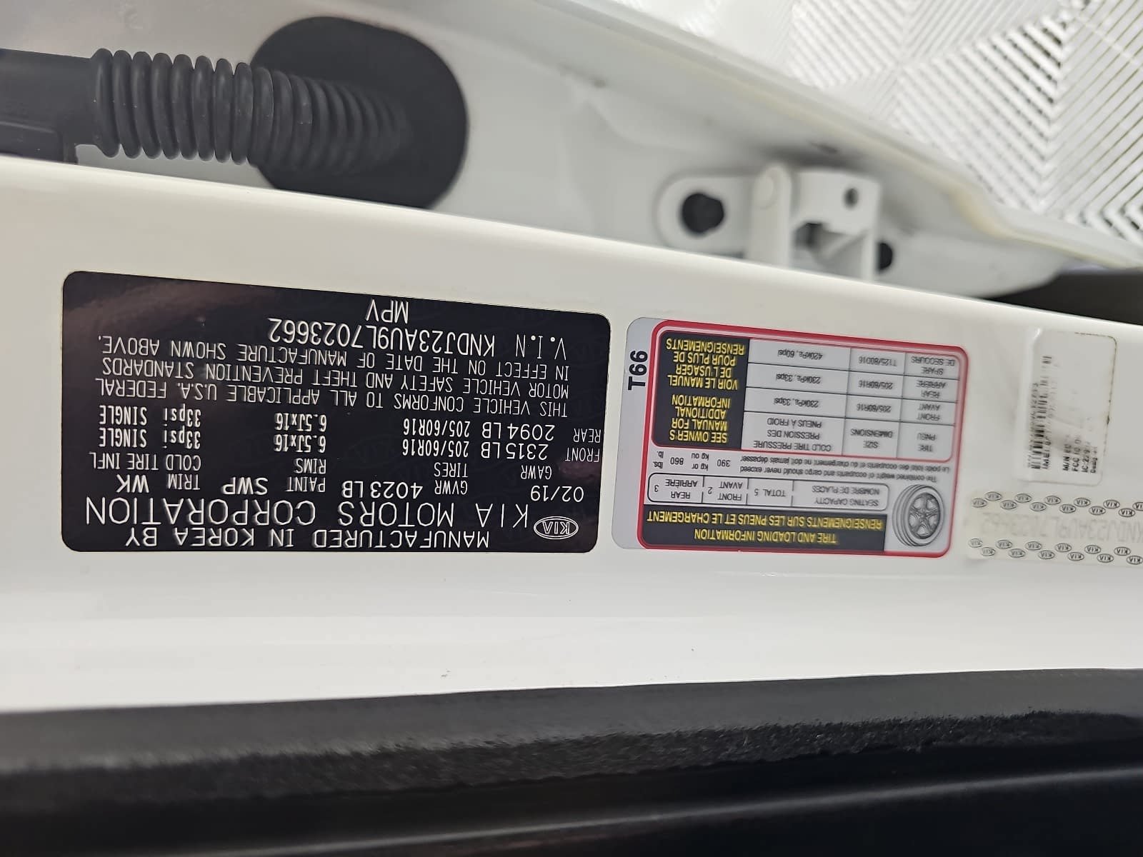 Used 2020 White Kia S image 30