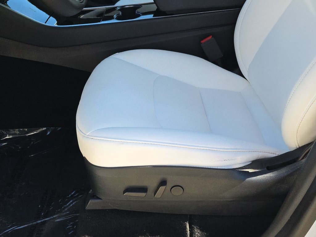 Used 2020 White Tesla Long Range image 20
