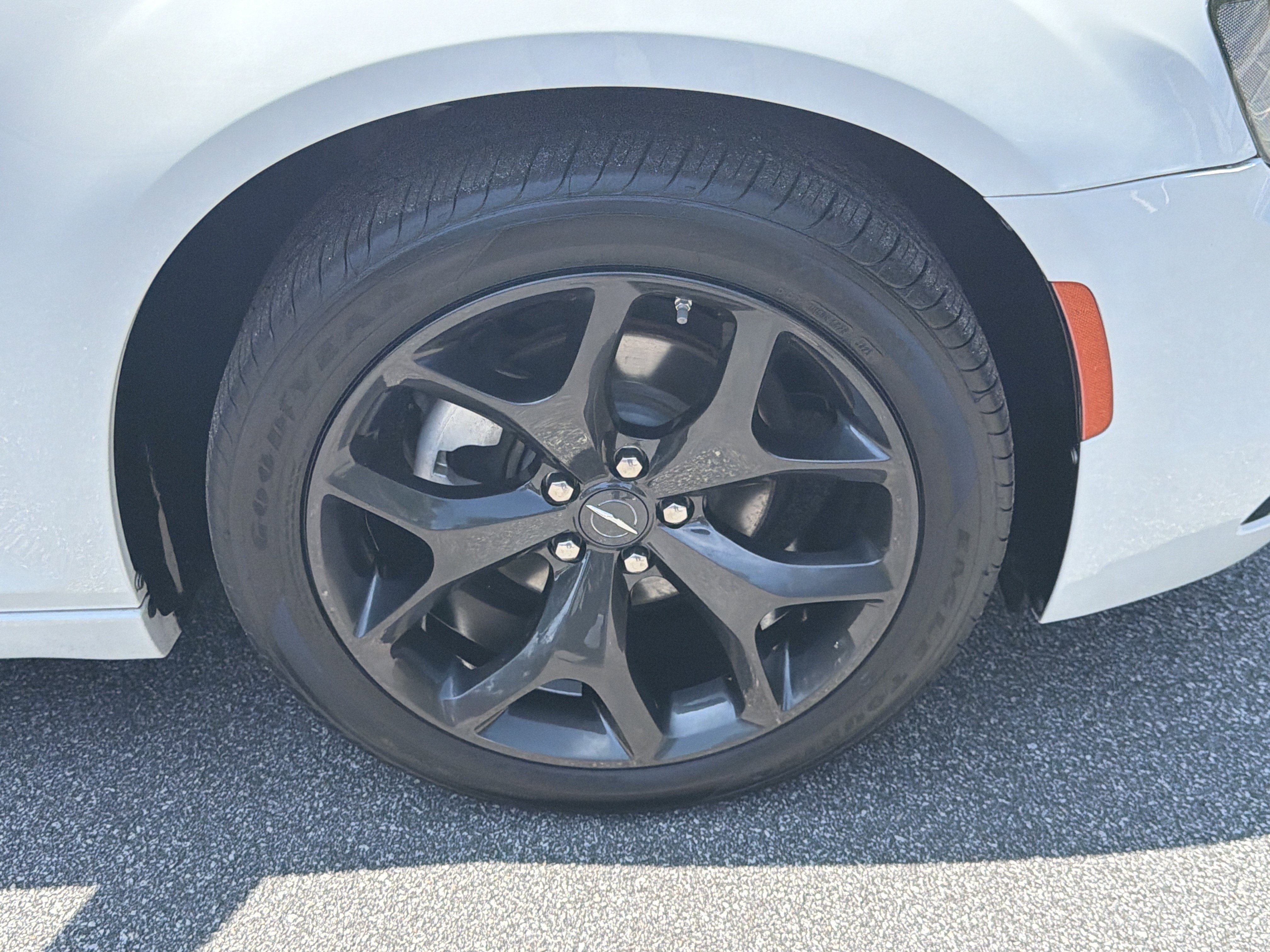 Used 2022 Bright White Clearcoat Chrysler Touring image 22