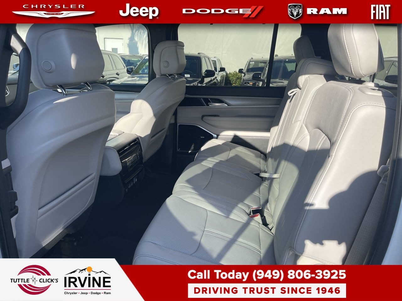 New 2026 Bright White Clear-Coat Exterior Paint Jeep Limited Reserve image 18