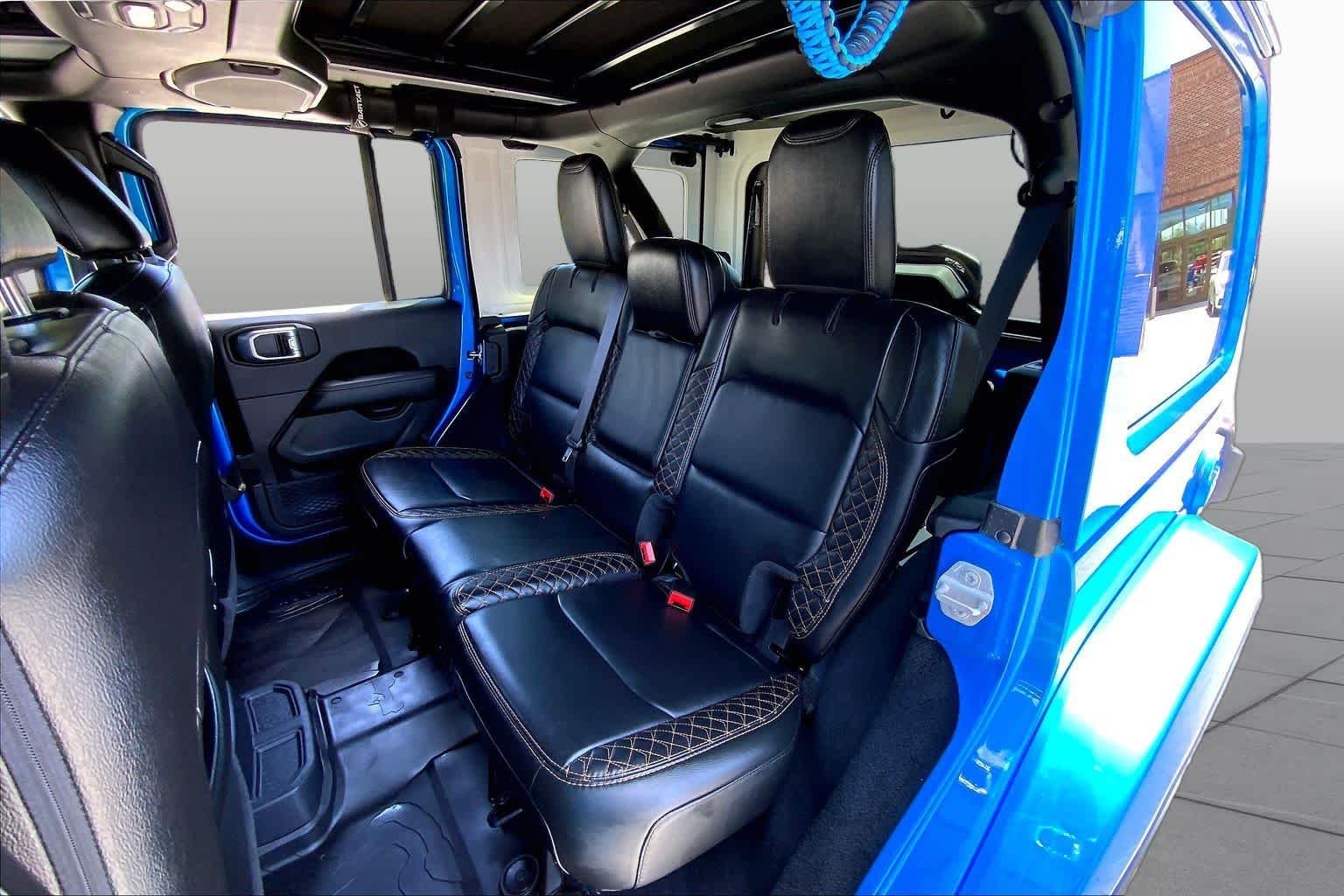 Used 2022 Hydro Blue Pearlcoat Jeep Unlimited High Altitude image 18