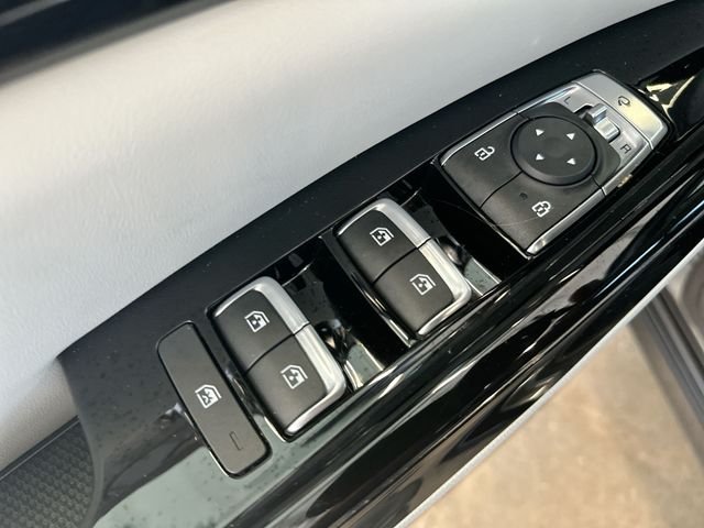 Used 2022 Gray Kia SX image 17