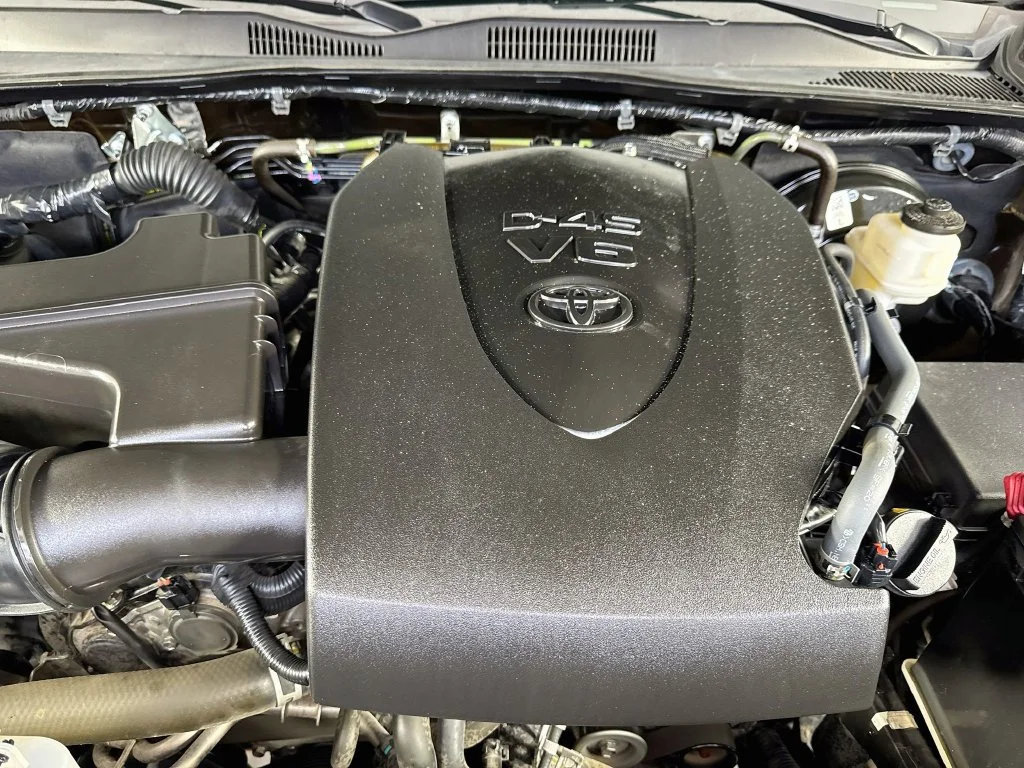 Used 2022 Midnight Black Metallic Toyota SR image 35