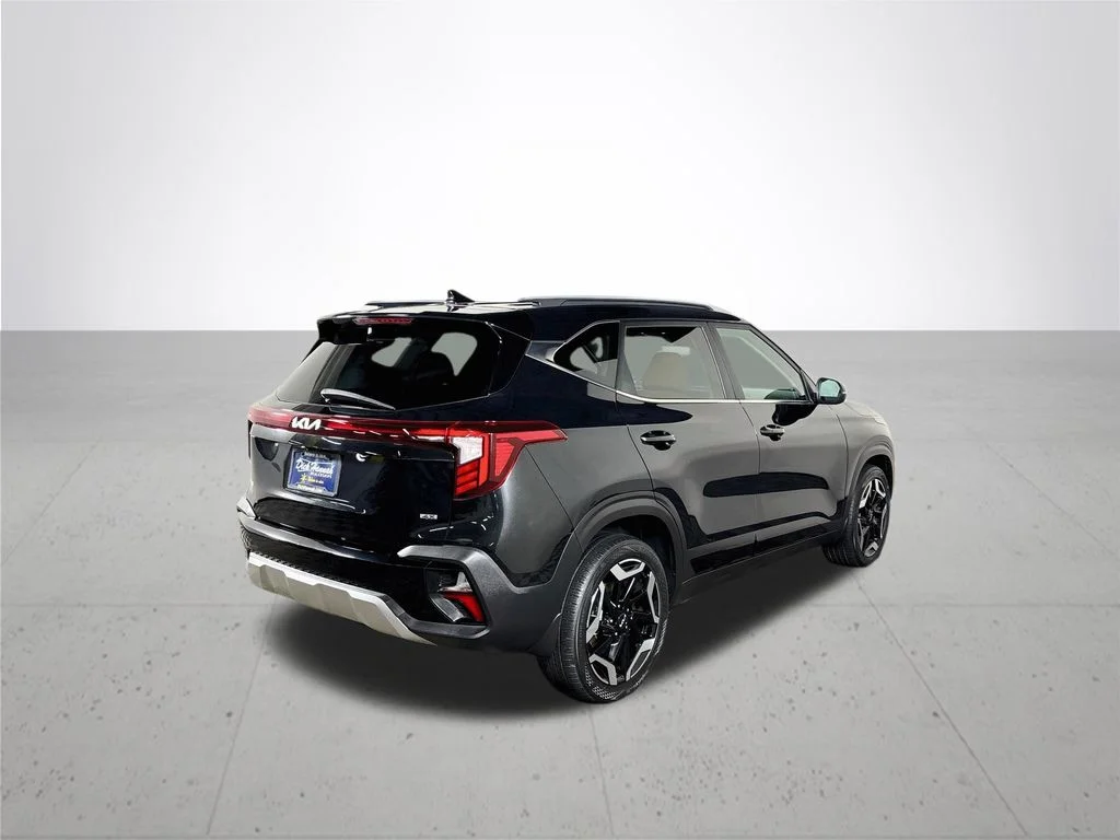 Used 2024 Black Kia SX image 6