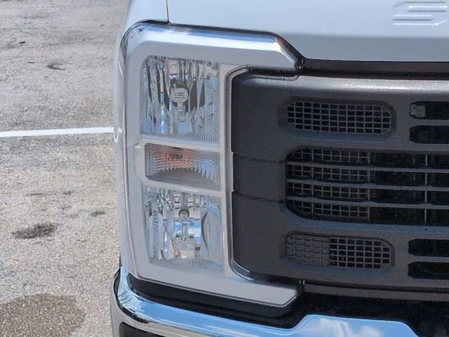 New 2026 Oxford White Ford F-250® XL image 10