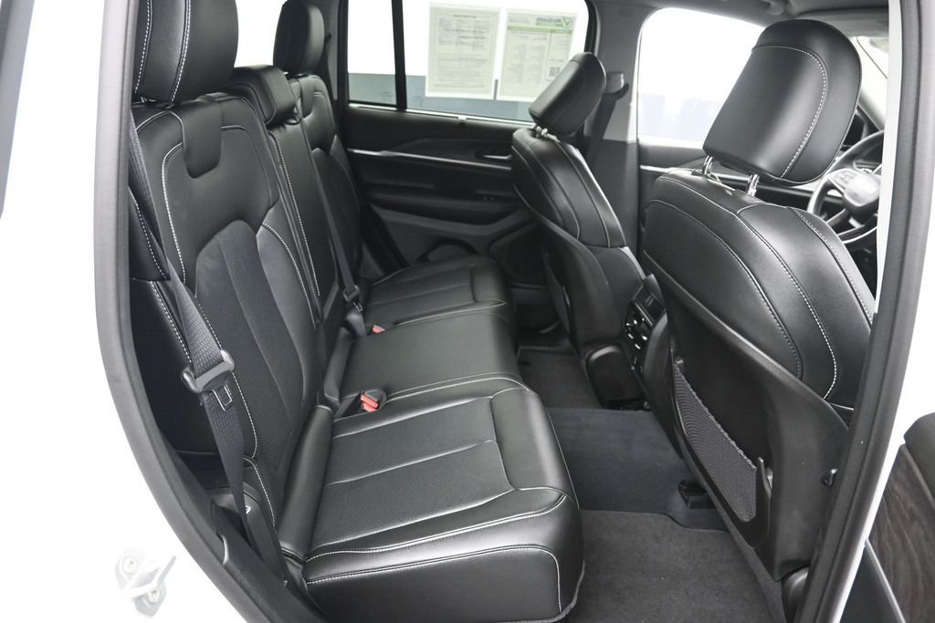 Used 2023 White Jeep Limited image 20