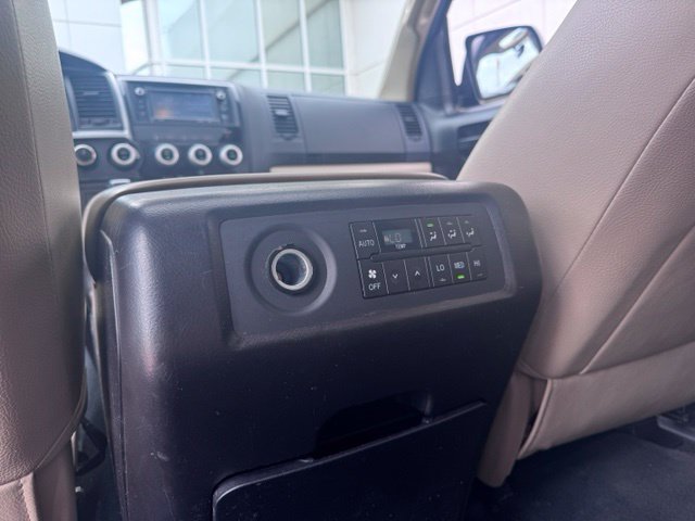 Used 2018 Blue Toyota SR5 image 37