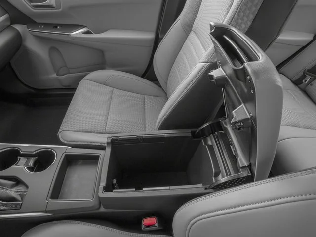 Used 2016 Silver Toyota XSE image 18