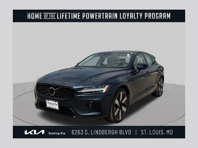 2024 Volvo S60 Recharge Plug-In Hybrid T8 Plus Dark Theme