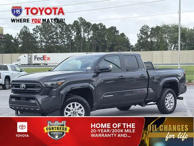 2025 Toyota Tacoma 4WD SR5